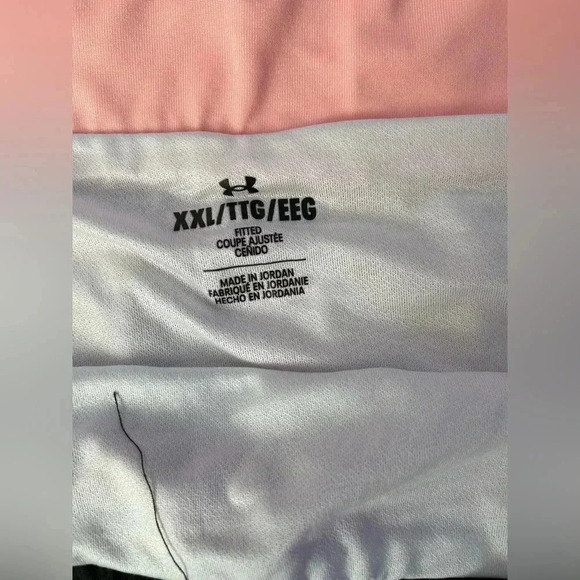 Under Armour pink camo shorts with side / back zip and wide waistband pocket;XXL - Picture 3 of 7